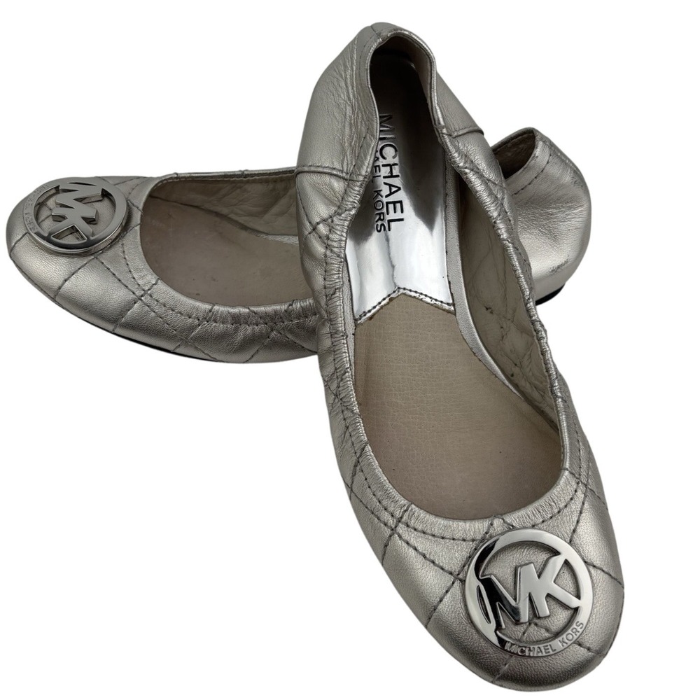 Michael Kors Silver Quilted Ballet Flats MK Logo Medallion Leather Y2K‎ Chic 5